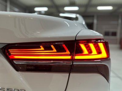 صورة مصغرة 67 لـ 2018 Lexus LS