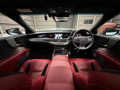 صورة مصغرة 37 لـ 2018 Lexus LS