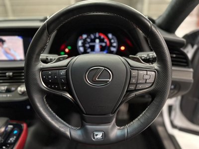 صورة مصغرة 21 لـ 2018 Lexus LS