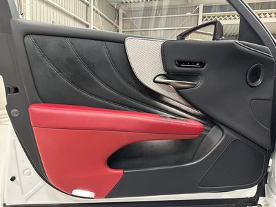 صورة مصغرة 46 لـ 2018 Lexus LS