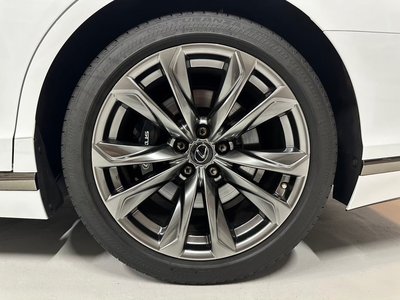 صورة مصغرة 68 لـ 2018 Lexus LS