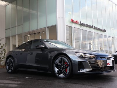 AUDI RS E-TRON GT - 4