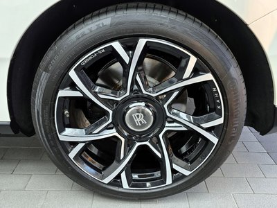 ROLLS-ROYCE CULLINAN - 6