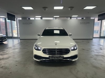 MERCEDES-BENZ E-CLASS - 2