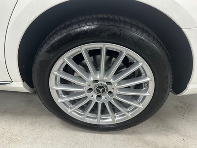 MERCEDES-BENZ E-CLASS - 6