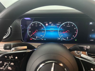 MERCEDES-BENZ E-CLASS - 8