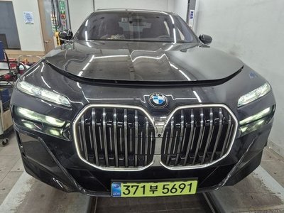 2025 BMW 7 SERIES 照片 1