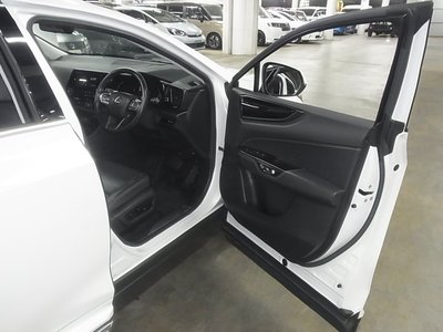 2022 Lexus NX — миниатюра 15