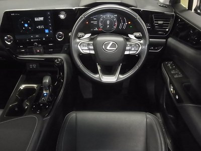 2022 Lexus NX — миниатюра 14