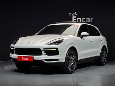 PORSCHE CAYENNE - 1