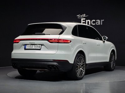 PORSCHE CAYENNE - 4