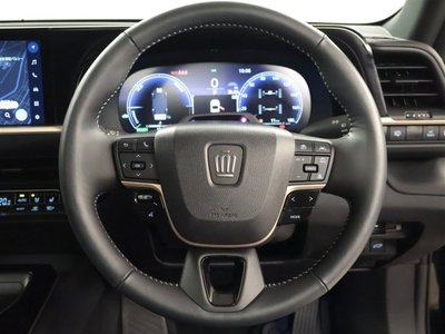2024 Toyota CROWN SPORT photo 6