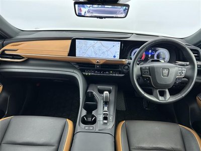 TOYOTA CROWN CROSSOVER - 2