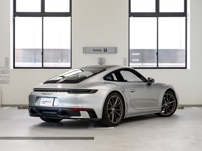 PORSCHE 911 - 5