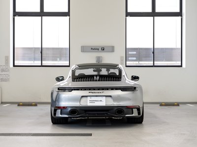 PORSCHE 911 - 4