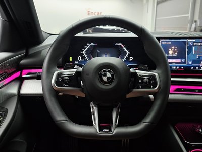 2025 BMW 5 SERIES — миниатюра 19