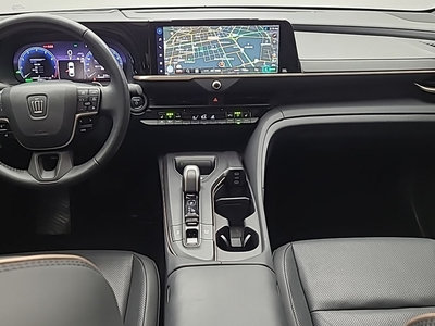 TOYOTA CROWN CROSSOVER - 9