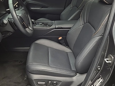 TOYOTA CROWN CROSSOVER - 10