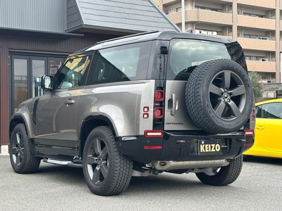 LAND ROVER DEFENDER - 6