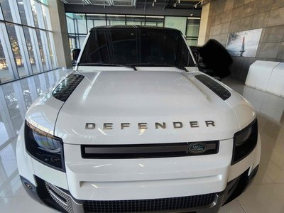 LAND ROVER DEFENDER - 3