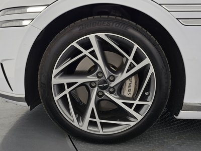 صورة 6 لـ 2022 Genesis G90 (RS4)