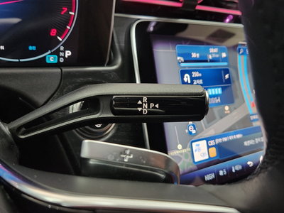 MERCEDES-BENZ E-CLASS - 9