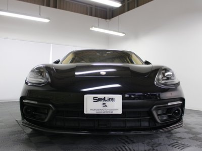 2023 Porsche PANAMERA photo 6