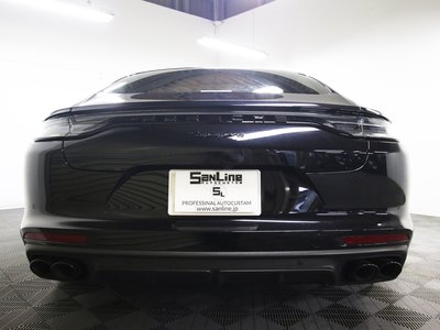 2023 Porsche PANAMERA photo 10