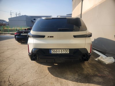 BMW XM - 7
