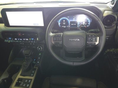 TOYOTA LAND CRUISER 250 - 4