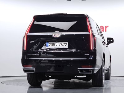 CADILLAC ESCALADE - 4