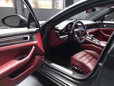 PORSCHE PANAMERA - 10