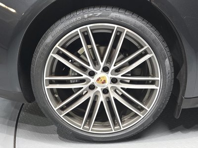PORSCHE PANAMERA - 6