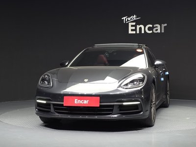 PORSCHE PANAMERA - 2