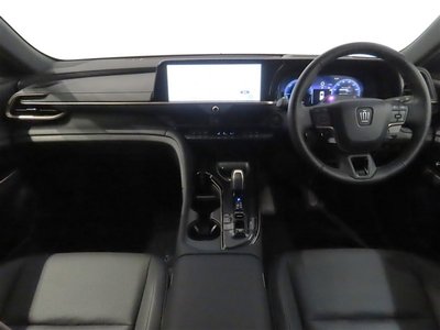 TOYOTA CROWN SPORT - 3