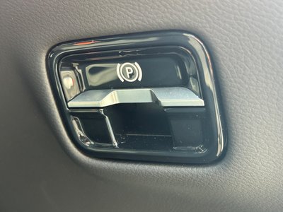 صورة مصغرة 28 لـ 2025 Mercedes-BENZ E-CLASS