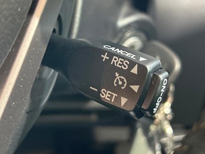 TOYOTA LAND CRUISER 70 - 5