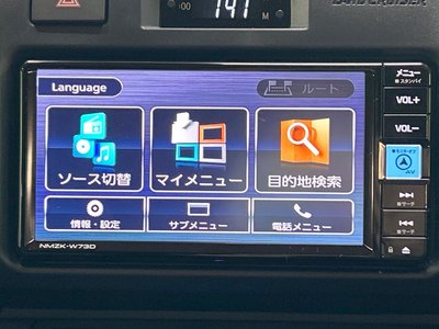 TOYOTA LAND CRUISER 70 - 3