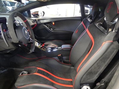 2023 Lamborghini HURACAN photo 4