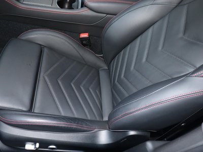 صورة مصغرة 30 لـ 2023 Maserati GRECALE