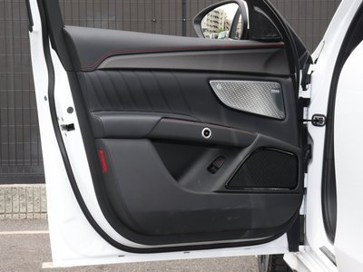 صورة مصغرة 61 لـ 2023 Maserati GRECALE