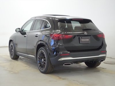 MERCEDES-BENZ GLA - 8