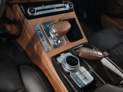 صورة 9 لـ 2021 Genesis G90