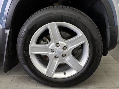 LAND ROVER DEFENDER - 6