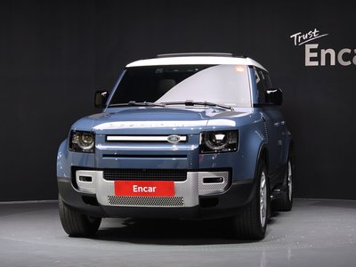 LAND ROVER DEFENDER - 2