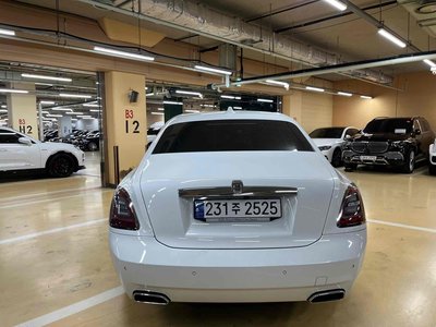 ROLLS-ROYCE GHOST - 4