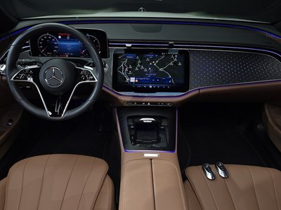 MERCEDES-BENZ E-CLASS - 5