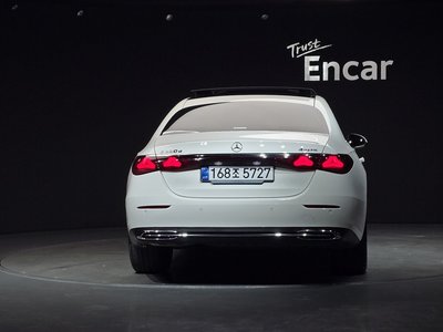 MERCEDES-BENZ E-CLASS - 3