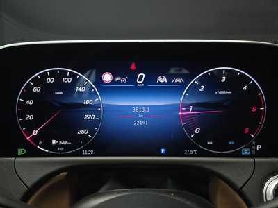 MERCEDES-BENZ E-CLASS - 8