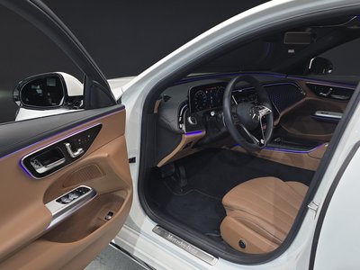 MERCEDES-BENZ E-CLASS - 10